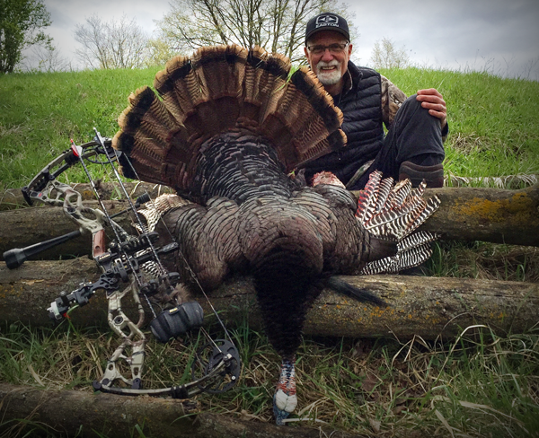 Mark Pezzoni Bowhunting in Turkey Season