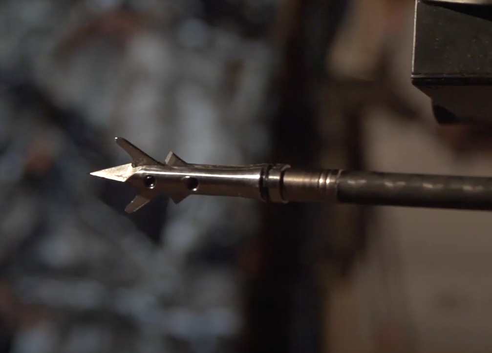 Read more about the article Broadhead Test & Review: SEVR Titanium 2.0